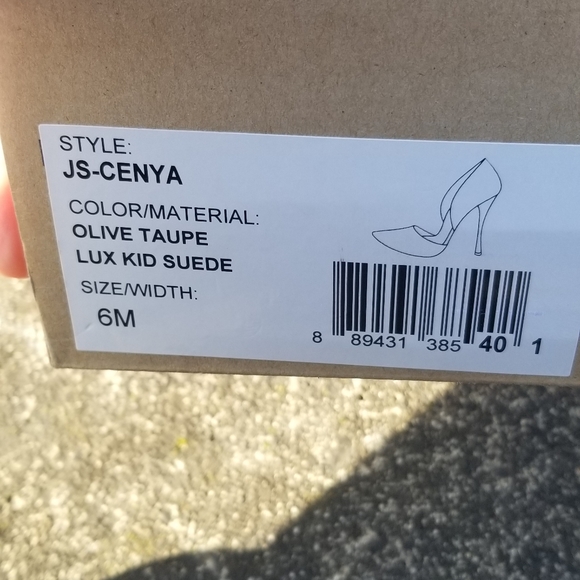 Jessica Simpsons Pump heels olive green size 6 worn once - Picture 8 of 8